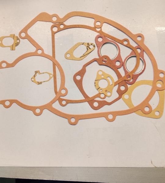 Serie guarnizioni motore per Vespa 50/90/125 Primavera.