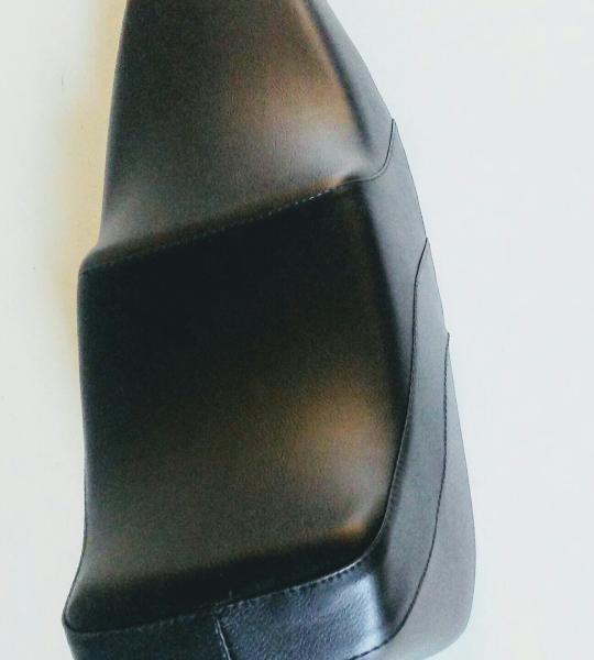 sella America con Rialzo Nera per Piaggio Vespa 50 R-50 Special- 125 Primavera- 125 ET3 - P051N