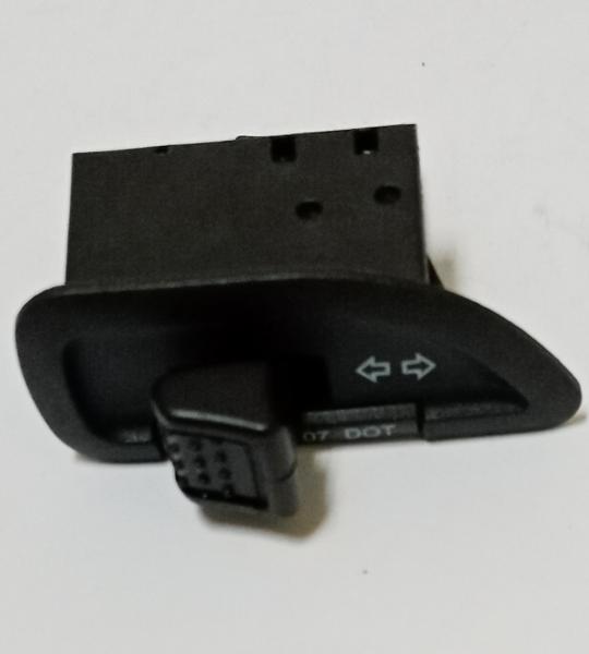 Commutatore Frecce/Lampeggiatore per Piaggio Scooter Vari Modelli - P6426795